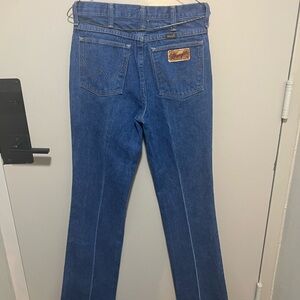 Wrangler Women's Classic Blue Straight Leg Jeans